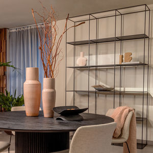 modernes Regal