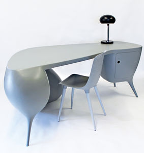 Schreibtisch / organisches Design 1
