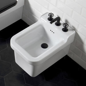 wandhängendes Bidet
