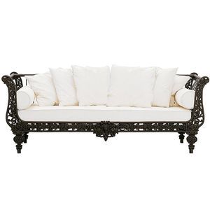 klassisches Sofa