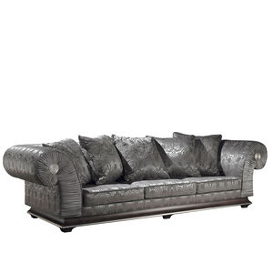 klassisches Sofa