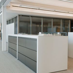 Holz-Büroschubladenschrank