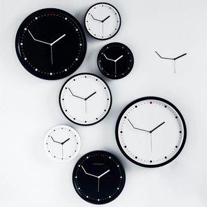 moderne Uhr 1