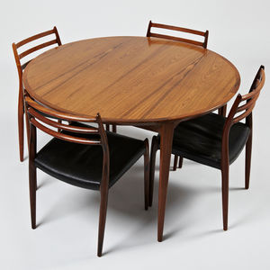 Esstisch / skandinavisches Design
