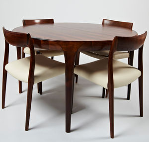 Esstisch / skandinavisches Design
