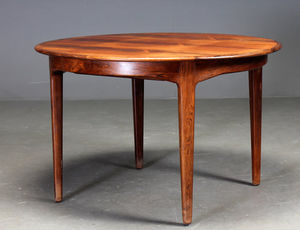 Esstisch / skandinavisches Design