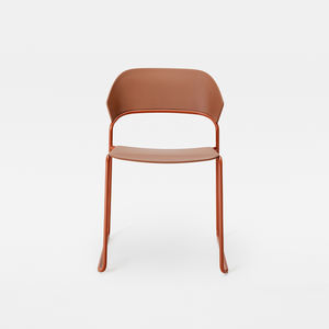 Stuhl / minimalistisches Design 1