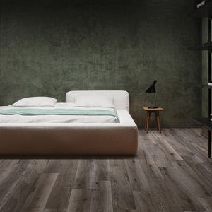 Mehrschichtparkett / verklebt / schwimmend / aus Eiche