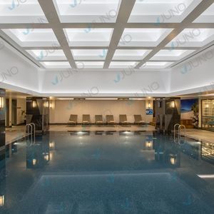einteiliges Schwimmbecken