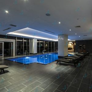einteiliges Schwimmbecken 1