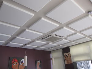 Abgehängte Decke / Schaumstoff