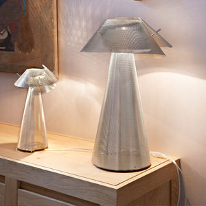 Tischlampe