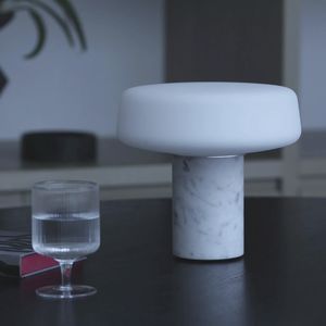Tischlampe