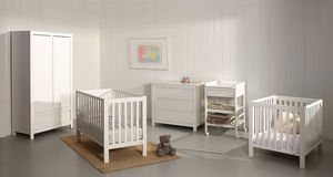 weißes Kinderzimmer