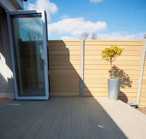 Gartenzaun / mit Stangen / aus Verbundholz
