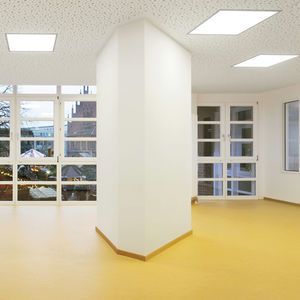 Deckeneinbauleuchte 1