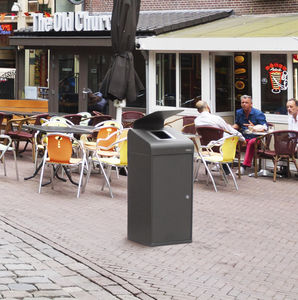 Park-Abfallbehälter