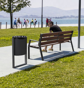 Park-Abfallbehälter