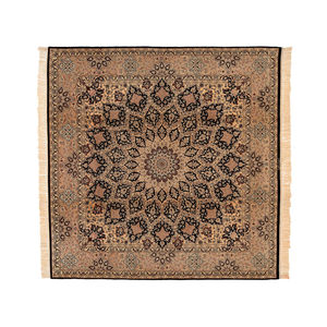 Orient-Teppich / Blumenmotive / Wolle / Seide