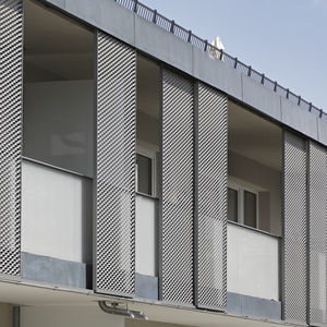 Schiebe-Fensterladen 1