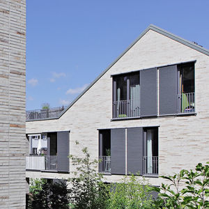 Schiebe-Fensterladen 1