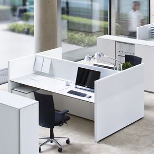 Schreibtisch für Open Space