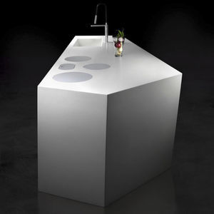 Corian®-Kücheninsel 1