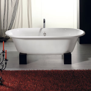 ovale Badewanne 1