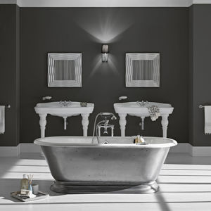 ovale Badewanne