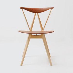 Stuhl / skandinavisches Design / Massivholz / Laminat