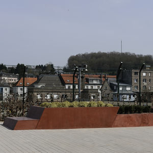 Beton-Pflanzkübel