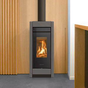 Holz-Kaminofen 1
