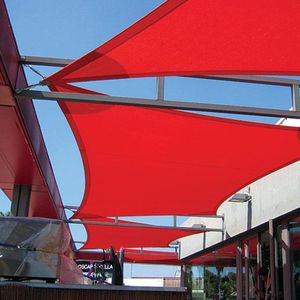UV-beständiges Sonnensegel / wasserundurchlässig / Objektmöbel / dreieckig