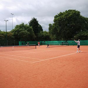 Kunstbelag für Tennisplätze