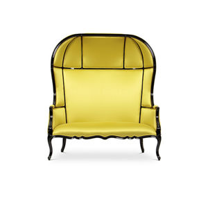 klassisches Sofa