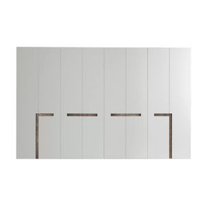 moderner Kleiderschrank 1