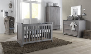 graues Kinderzimmer