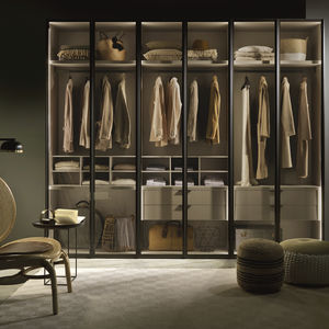 Modul-Kleiderschrank