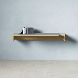 wandmontierter Schreibtisch