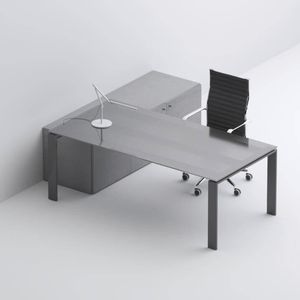 Chefschreibtisch 1