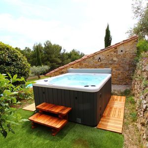 Hot Tub / zum Aufstellen