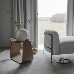 moderner Hocker / aus Eiche