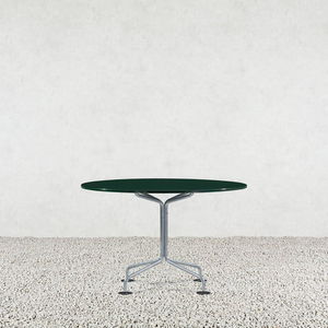 moderner Tisch