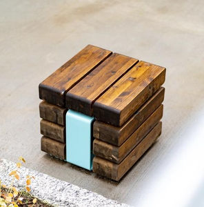 moderner Hocker 1