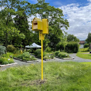 Vogelhäuschen / galvanisiertem Stahl 1