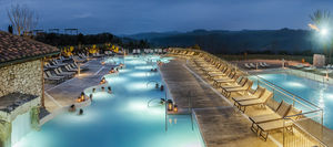 Schwimmbecken für den Außenbereich