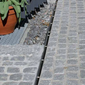 Betonabflussrinne / Stahl / zentrale Schlitz / Tür