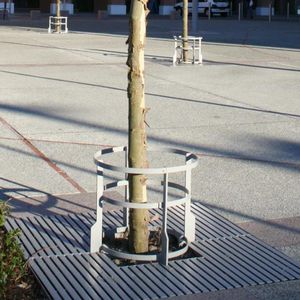 Stahl-Baumschutz 1
