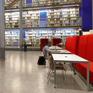 Vinyl-Bodenbelag / hochleistungsfähig / für Tertiärsektor / Fliesen