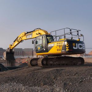 mittelgroßer Bagger